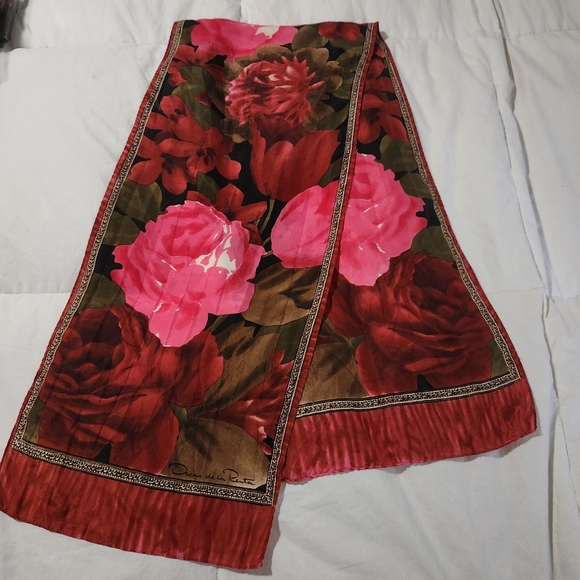 oscar de la renta Silk Scarf Red Pink Floral - Picture 4 of 6